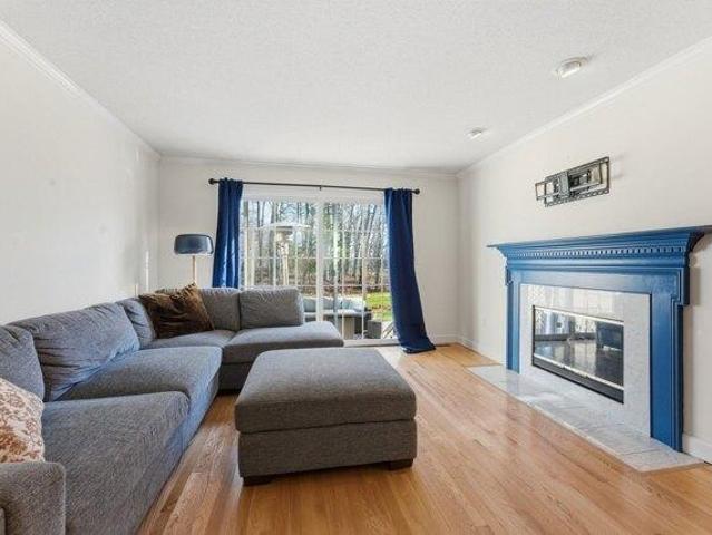condo with 2 bedroom, West Springfield MA ES105443165