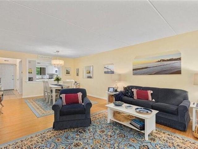 condo with 2 bedroom, West Warwick RI ES105610962