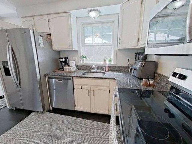 condo with 2 bedroom, West Yarmouth MA ES104851675