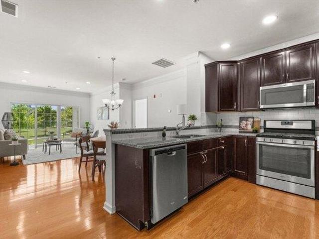 condo with 2 bedroom, Westborough MA ES105279333