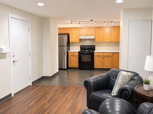 condo with 2 bedroom, Westborough MA ES105383797