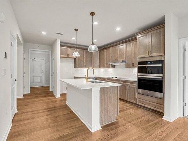 condo with 2 bedroom, Westborough MA ES105418944