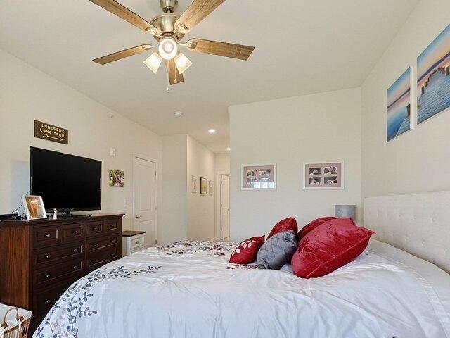 condo with 2 bedroom, Westborough MA ES105550943