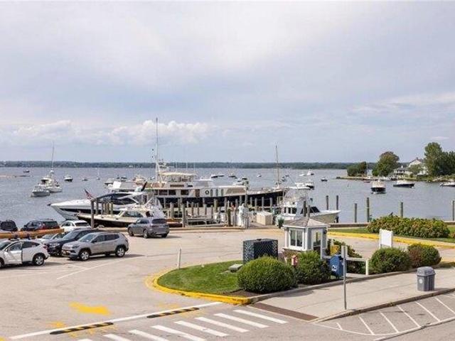 condo with 2 bedroom, Westerly RI ES105710130