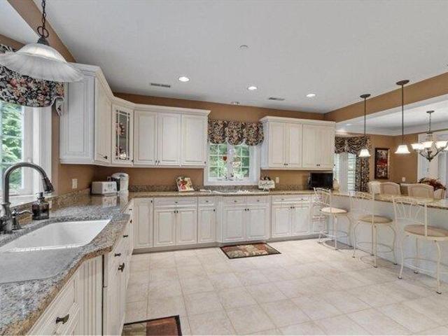 condo with 2 bedroom, Westford MA DS104296672
