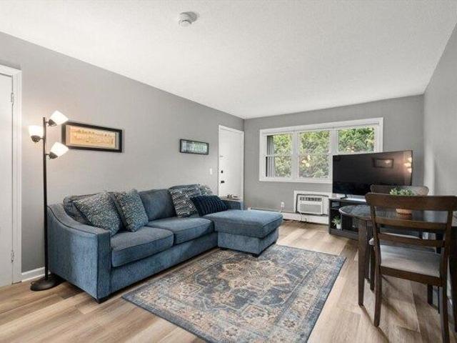 condo with 2 bedroom, Westfield MA ES105241409