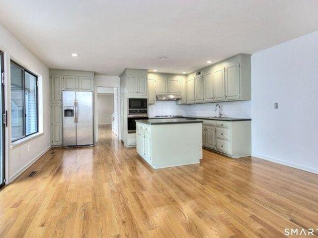 condo with 2 bedroom, Westport CT ES105478222