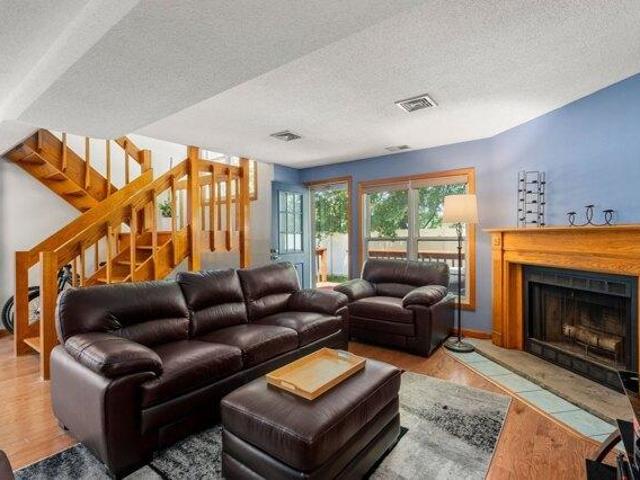 condo with 2 bedroom, Weymouth MA ES105474172