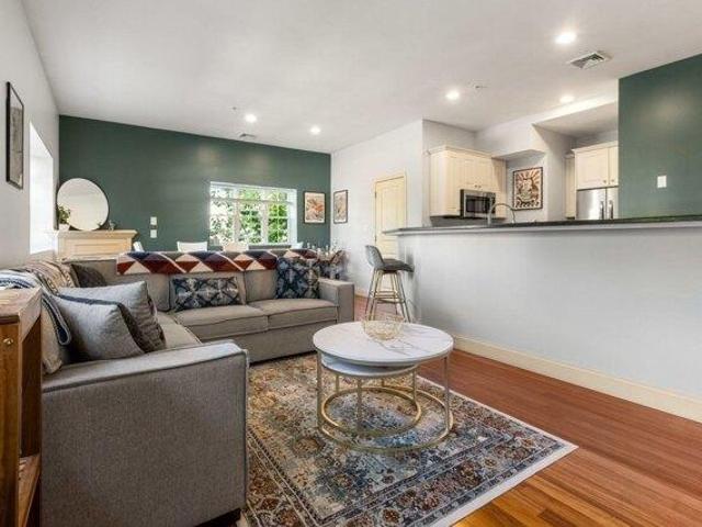condo with 2 bedroom, Weymouth MA ES105417316