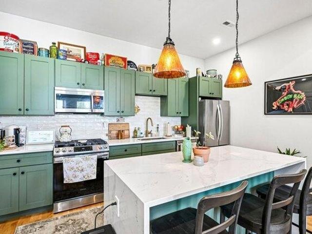 condo with 2 bedroom, Weymouth MA ES105930383