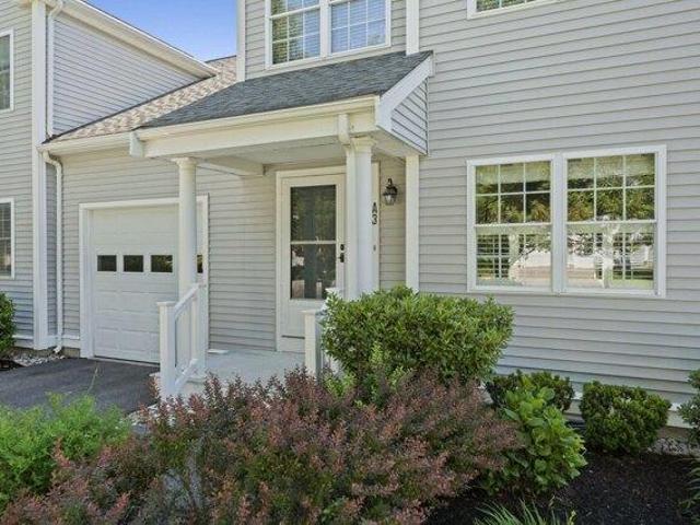 condo with 2 bedroom, Whitman MA ES105557451