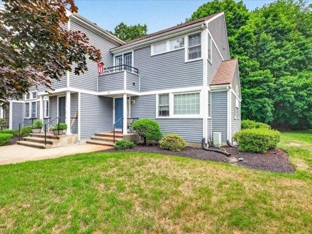 condo with 2 bedroom, Whitman MA ES105587169