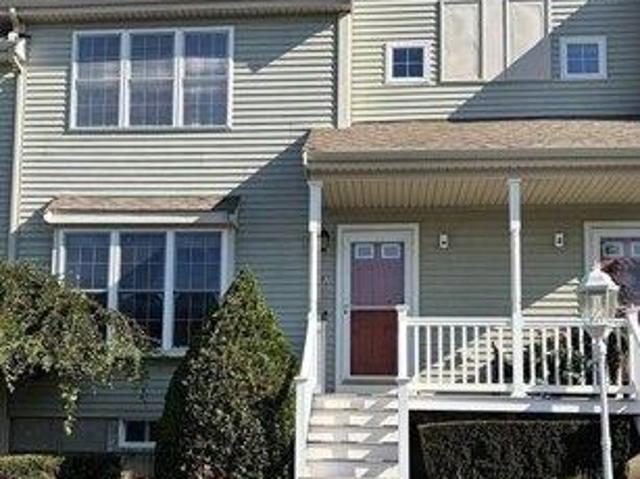condo with 2 bedroom, Whitman MA ES105612940