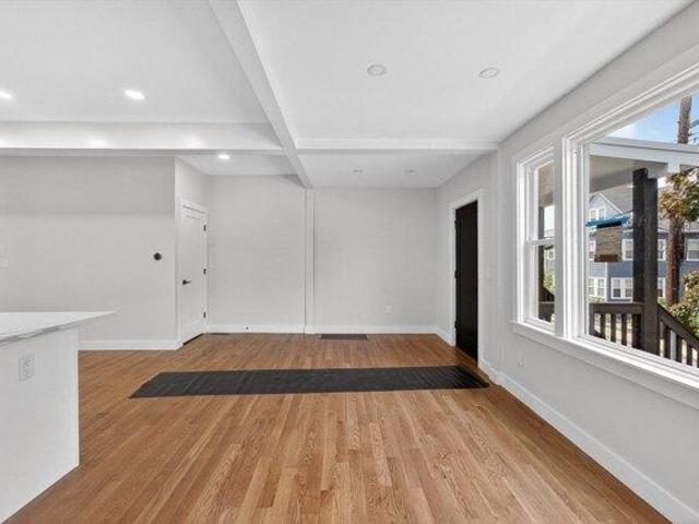 condo with 2 bedroom, Winthrop MA ES105474035