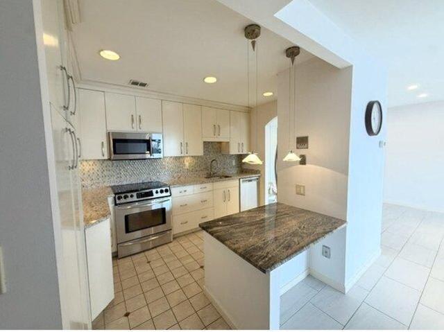 condo with 2 bedroom, Winthrop MA ES105577479