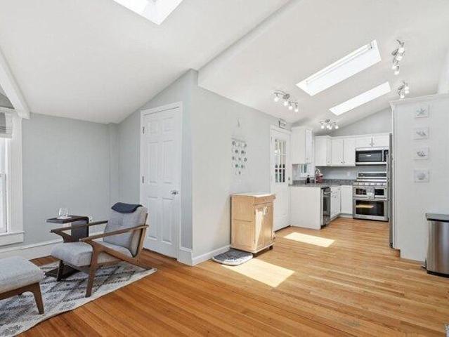 condo with 2 bedroom, Winthrop MA ES105579219