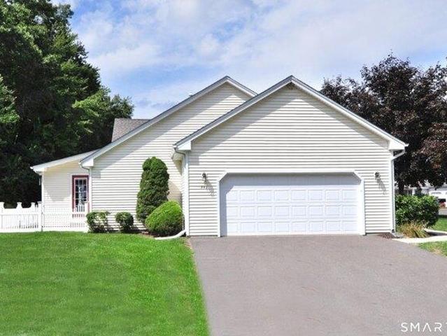 condo with 2 bedroom, Windsor CT ES105514467