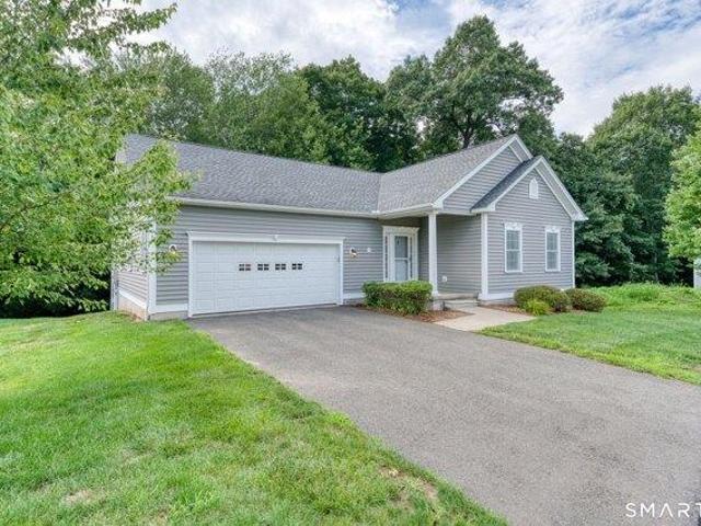 condo with 2 bedroom, Windsor Locks CT ES105231280