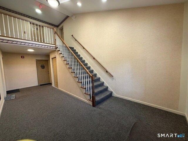 condo with 2 bedroom, Windsor Locks CT ES105590702
