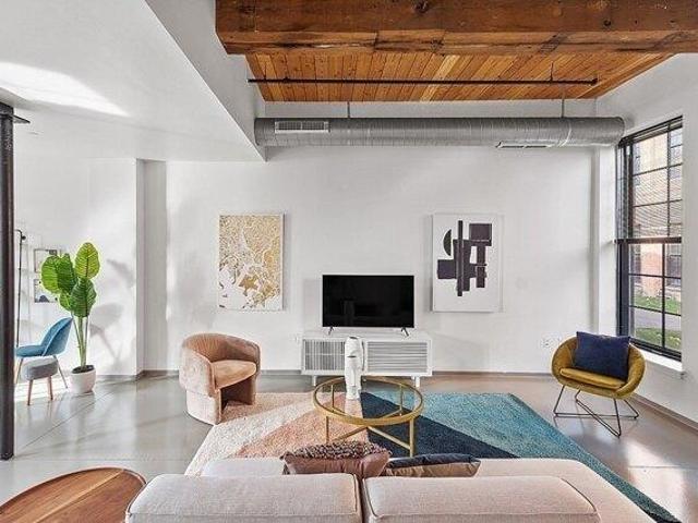 condo with 2 bedroom, Williamstown MA ES105319599