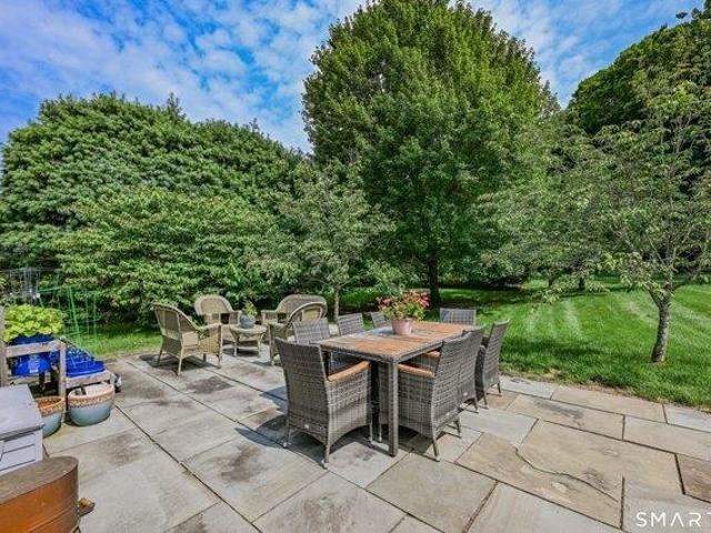 condo with 2 bedroom, Woodbury CT ES105275895