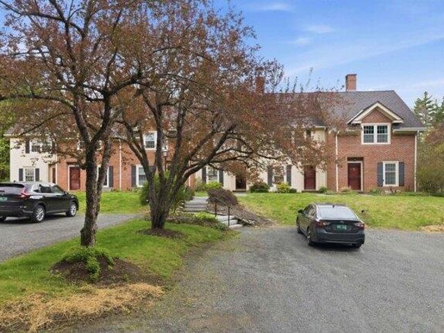 condo with 2 bedroom, Woodstock VT ES104540084