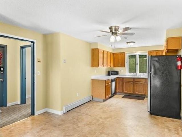 condo with 2 bedroom, Woonsocket RI ES105516325