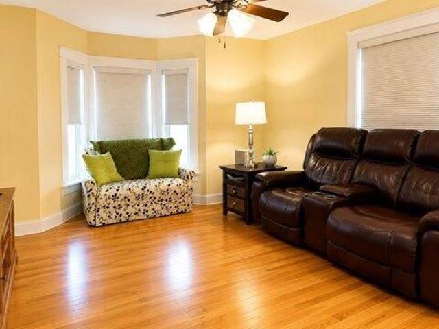 condo with 2 bedroom, Woburn MA ES105419343