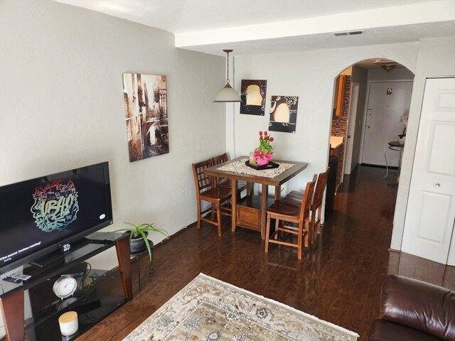 condo with 2 bedroom, Worcester MA ES105404755