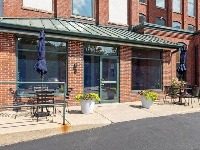 condo with 2 bedroom, Worcester MA ES105631138