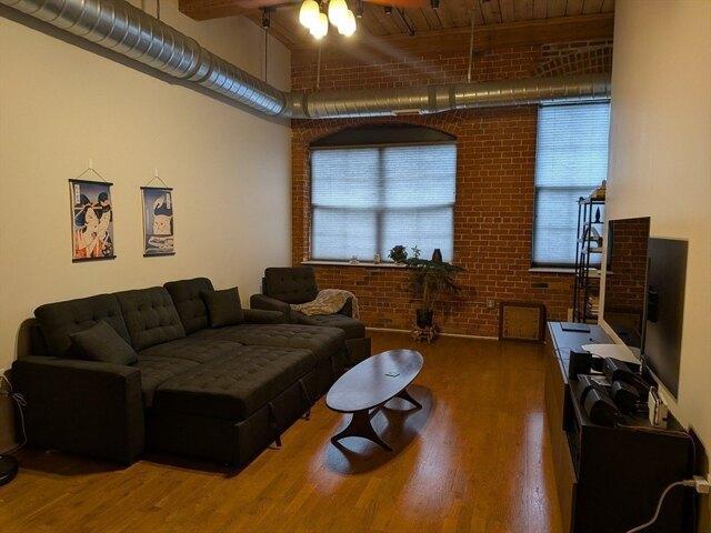 condo with 2 bedroom, Worcester MA ES105255953
