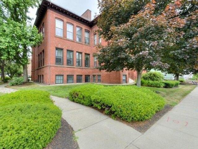 condo with 2 bedroom, Worcester MA ES105315527