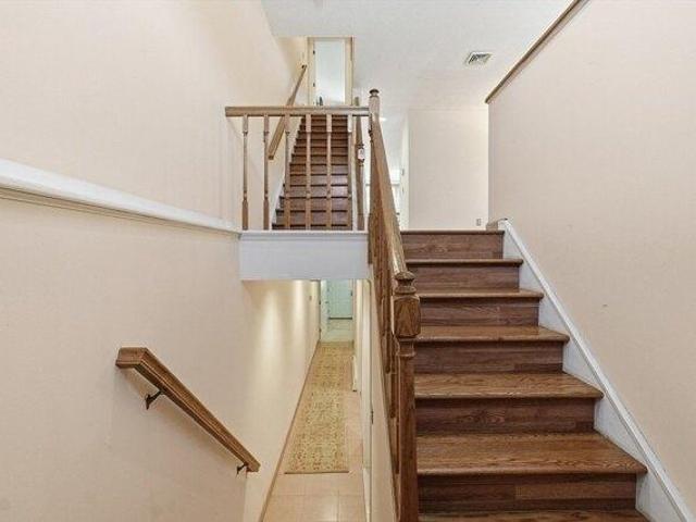 condo with 2 bedroom, Worcester MA ES105350022