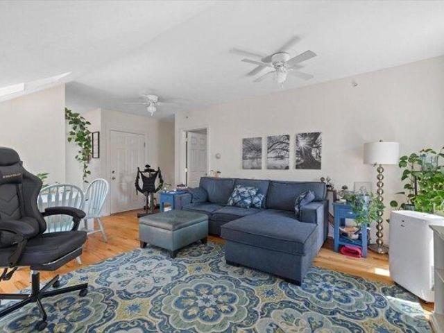 condo with 2 bedroom, Worcester MA ES105384411