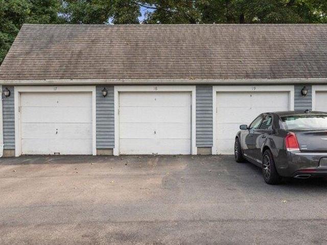 condo with 2 bedroom, Worcester MA ES105387097
