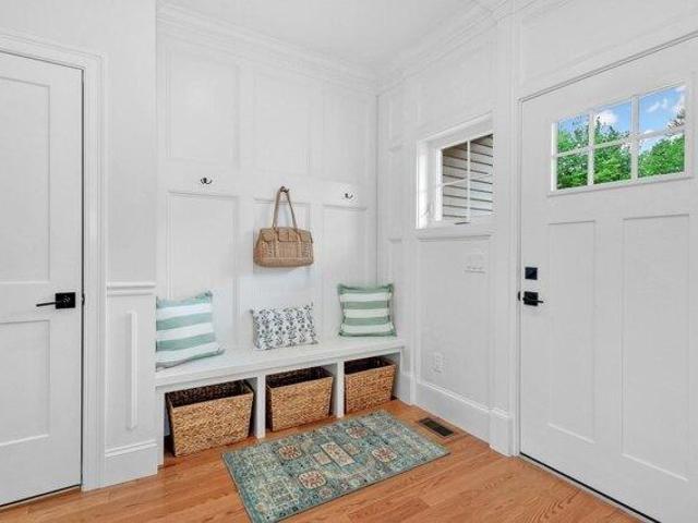 condo with 2 bedroom, Wrentham MA ES105536480