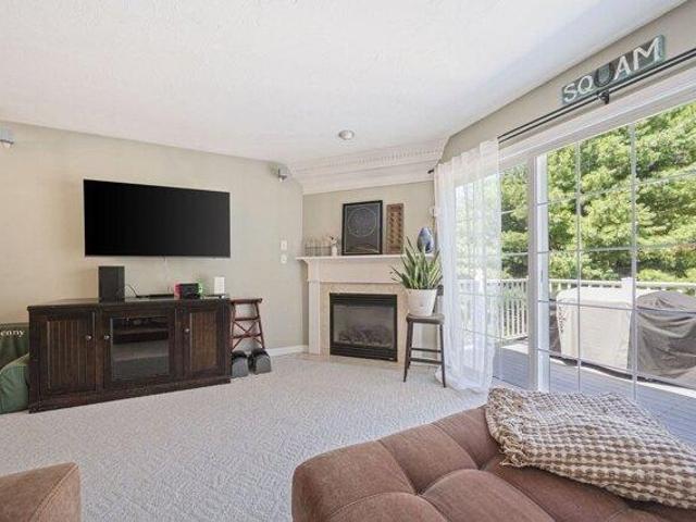 condo with 2 bedroom, Abington MA ES105513479