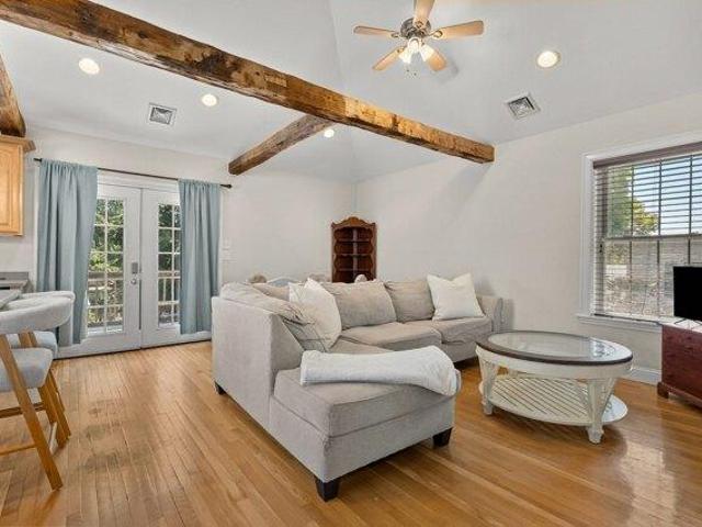 condo with 2 bedroom, Abington MA ES105694352