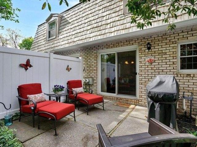 condo with 2 bedroom, Agawam MA DS103438482