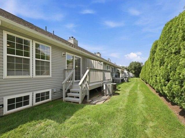 condo with 2 bedroom, Agawam MA ES105402533