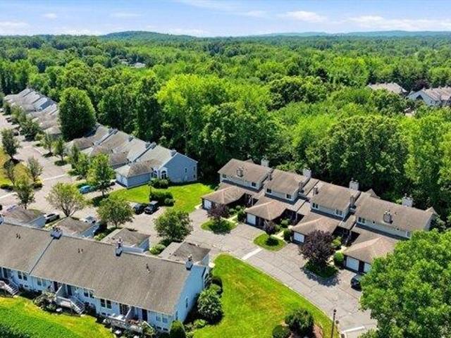 condo with 2 bedroom, Agawam MA ES105277105