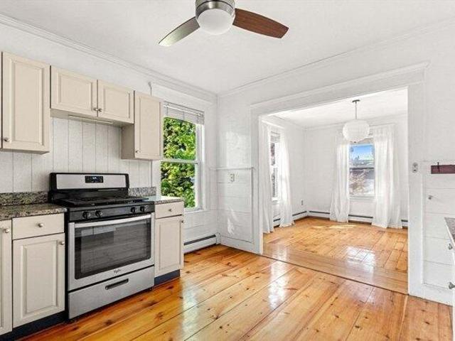 condo with 2 bedroom, Amesbury MA ES104351391