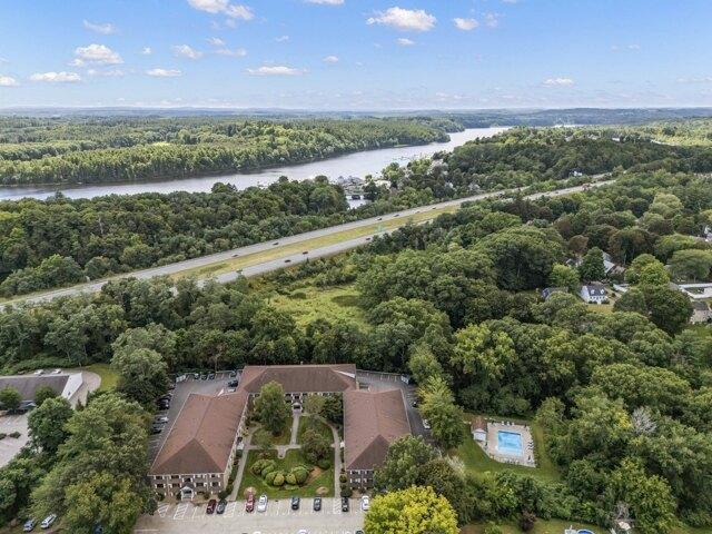 condo with 2 bedroom, Amesbury MA ES105427611