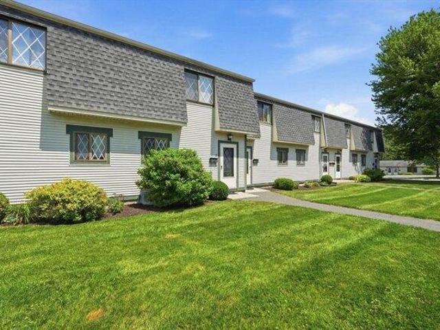 condo with 2 bedroom, Amherst MA ES104571689
