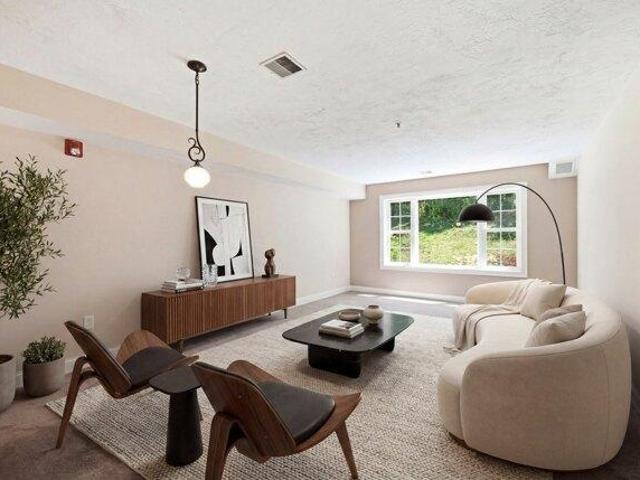 condo with 2 bedroom, Amherst MA ES105516156