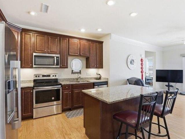 condo with 2 bedroom, Andover MA ES104295877