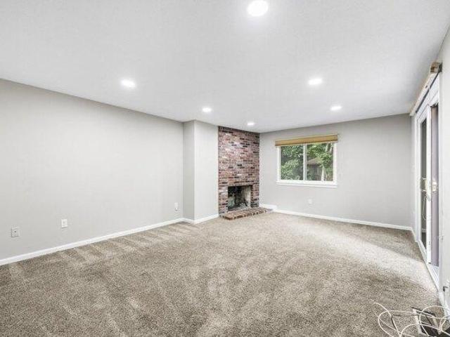 condo with 2 bedroom, Ashland MA ES105537584