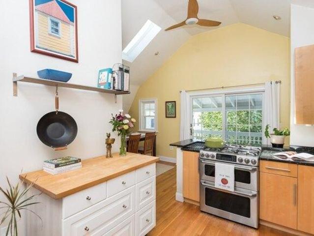 condo with 2 bedroom, Arlington MA ES105590146