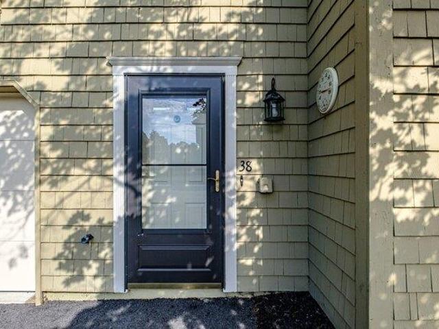 condo with 2 bedroom, Auburn ME ES105316281