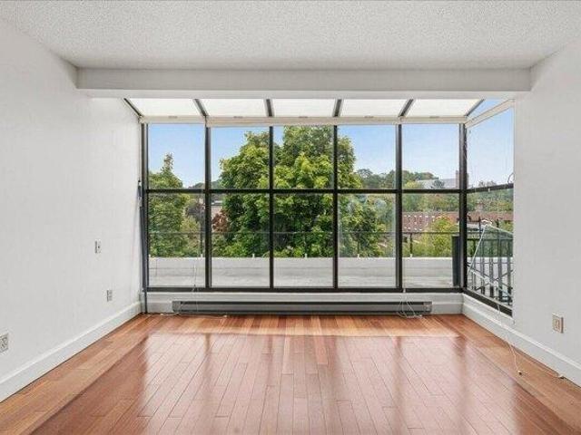 condo with 2 bedroom, Bangor ME ES105831904